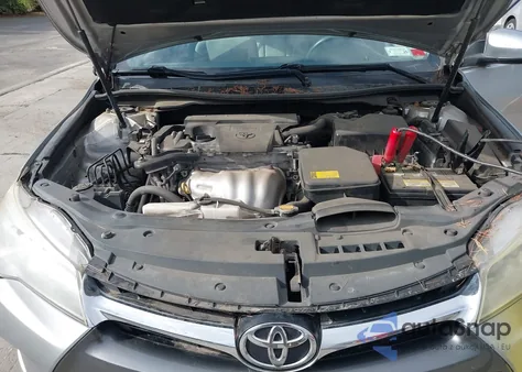 2015 Toyota Camry Le z USA, uszkodzony, nr VIN 4T1BF1FK6FU971006